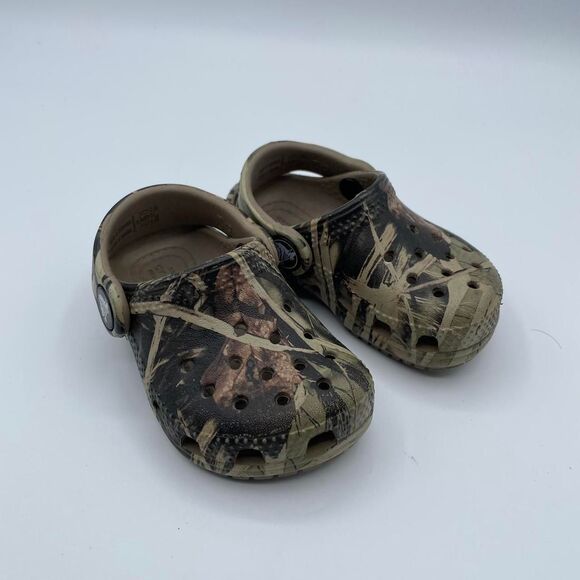 Crocs Camo Baby Size 4 Clogs Camouflage Utility Unisex Kidcore Country Western - Picture 1 of 7